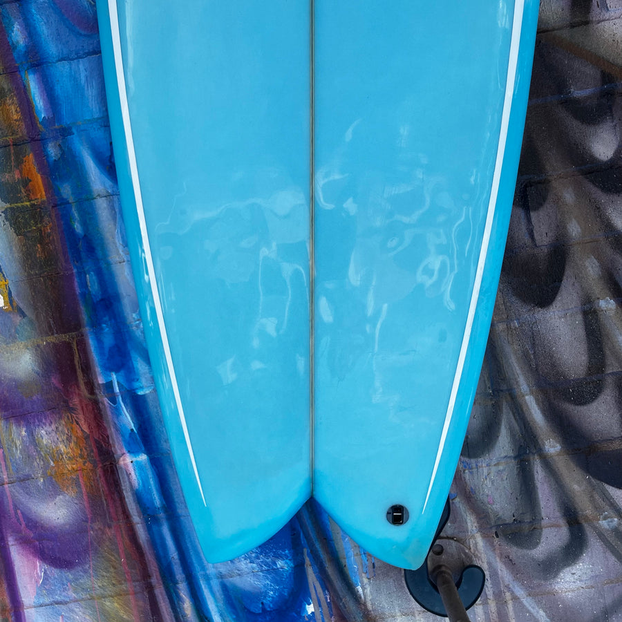(#7542) Gerry Lopez Something Fishy 5'10" x 21 3/4" x 2 1/2" 38.3L FCSII