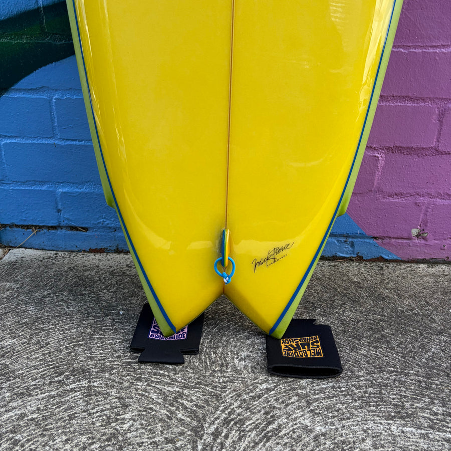(#2733) Mick Pierce Twin Fin 5'10" x 20" x 2 5/8" 33L (Glass-ons)