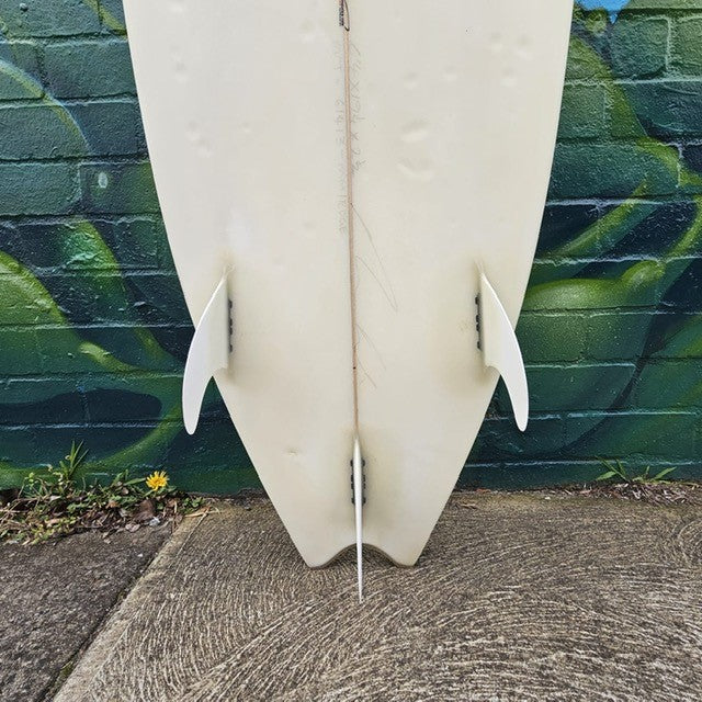 (#7649) Maurice Cole Mermaid 6'4" x 19 1/4" x 2 1/2" Glass In Fins