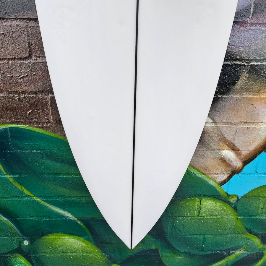 (#2762) Sharpeye Cheat Code 5'7" x 19 3/8" x 2 7/16" 28.2L Futures