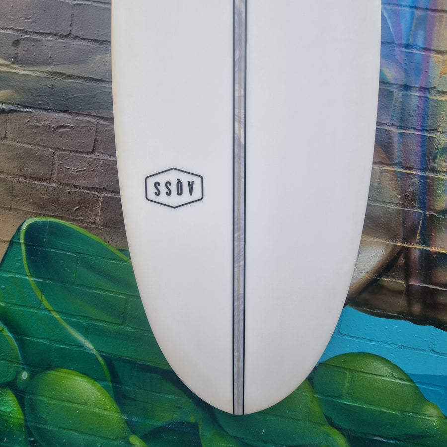 (#2784) AQSS Carbon Jet 2.0 5'10" x 20 1/2" x 2 1/2" 34.91L FCS (Fins incl.)