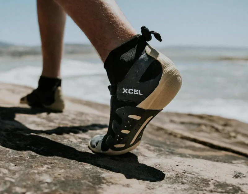 Xcel Infiniti 1mm Split Toe Reef Boot Gum