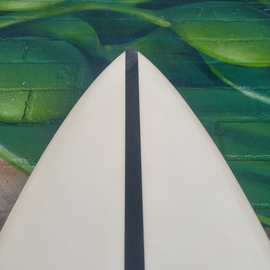 (#7687) Slater Designs No Brainer 5'5" x 19 5/8" x 2 1/2" 31.2L Futures