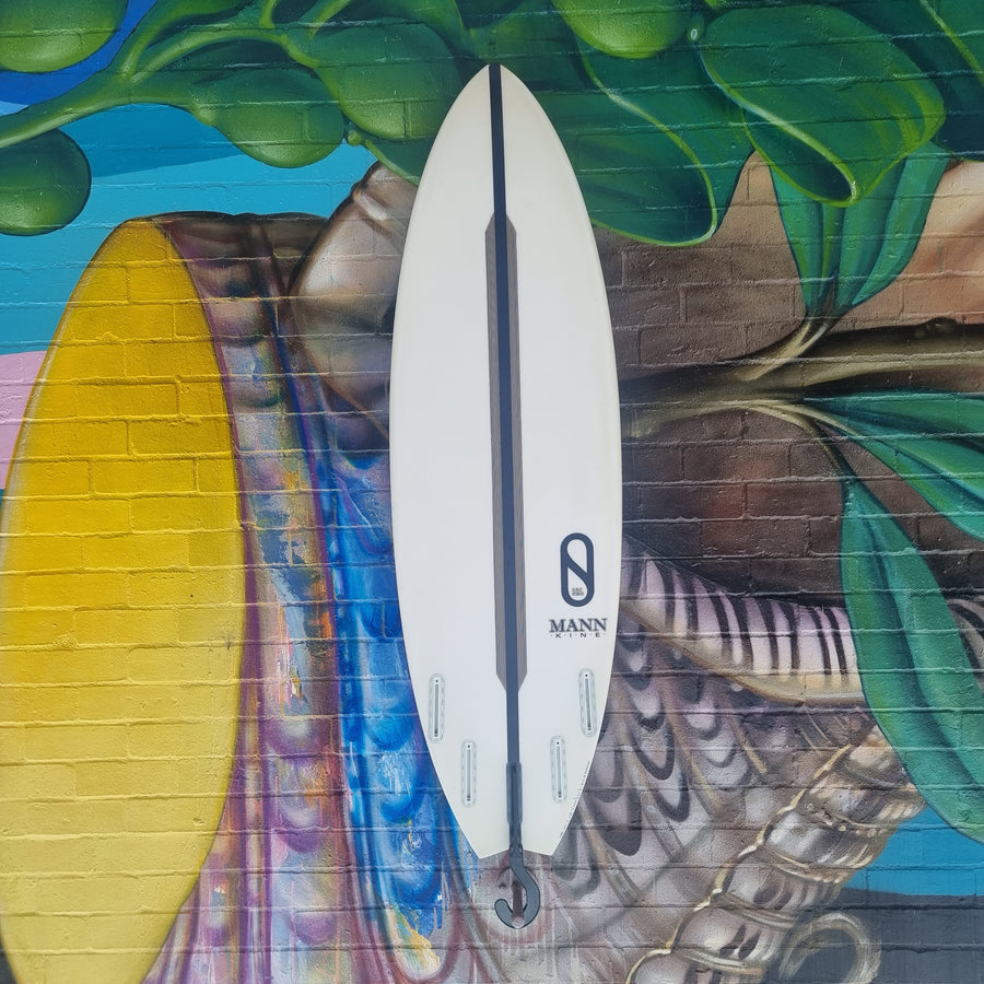 (#7687) Slater Designs No Brainer 5'5" x 19 5/8" x 2 1/2" 31.2L Futures