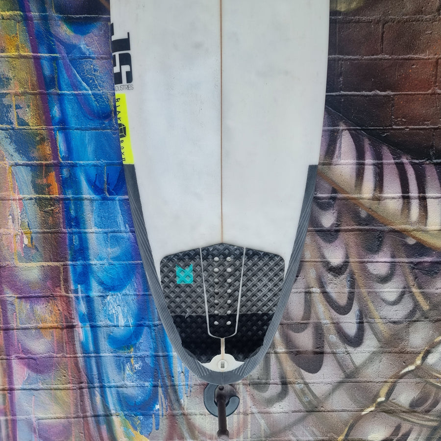 (#7793) JS BlakBox 6'0" x 20 1/4" x 2 1/2" 32.3L FCSII