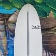 (#7794) DHD XRS 5'8" x 20 3/4" x 2 1/2" 33L FCSII