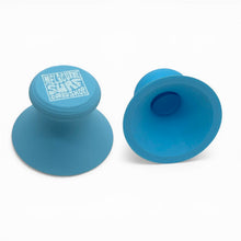 The Plug - Surfboard Wax Scraper