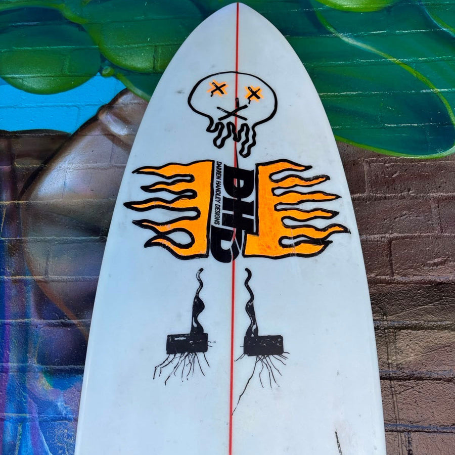 (#7768) DHD Sweet Spot 2.0 6'0" x 19" x 2 3/8" 29.5L FCSII