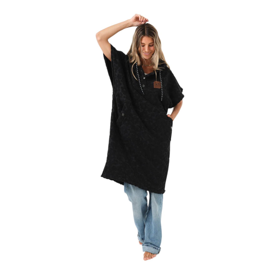 SlowTide - Ginny Changing Poncho - Faded Black