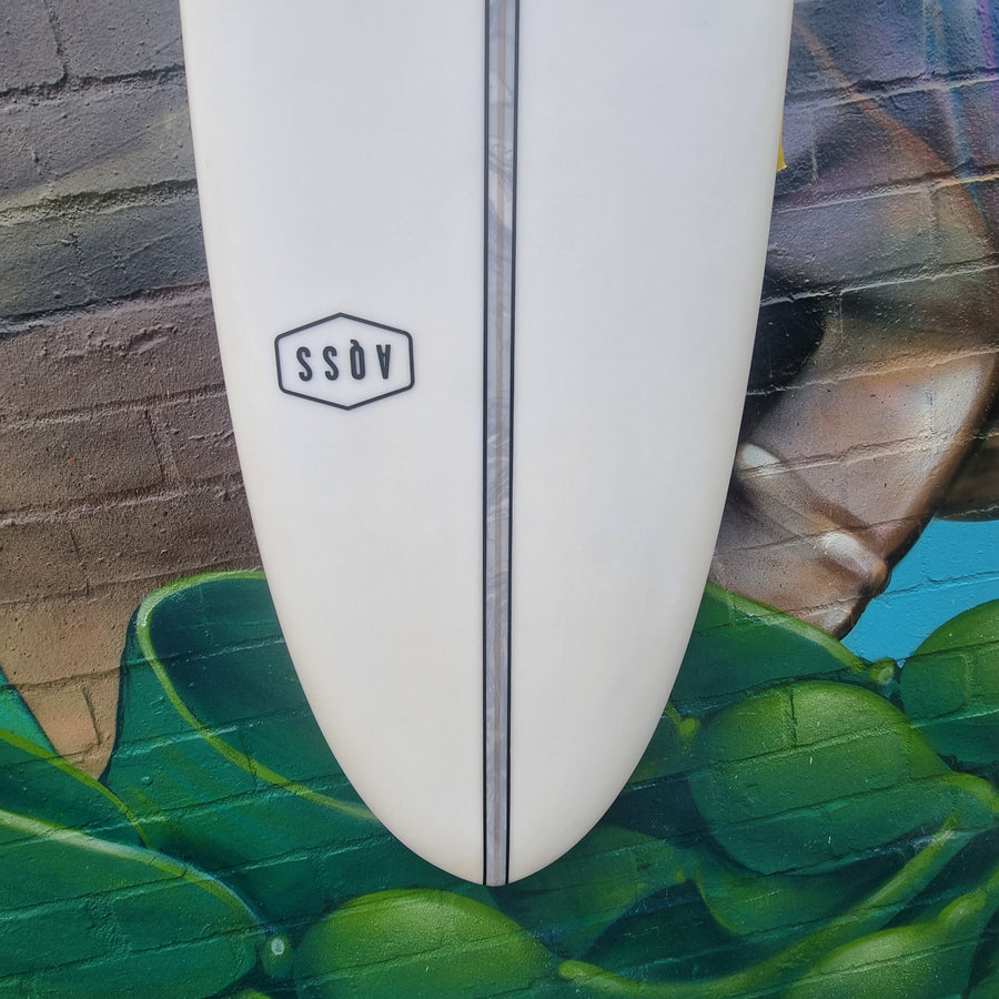 (#2784) AQSS Carbon Jet 2.0 5'10" x 20 1/2" x 2 1/2" 34.91L FCS (Fins incl.)