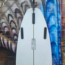 (#7717) Pyzel The Shadow 5'8" x 18.2" x 2.38" 26.5L Futures