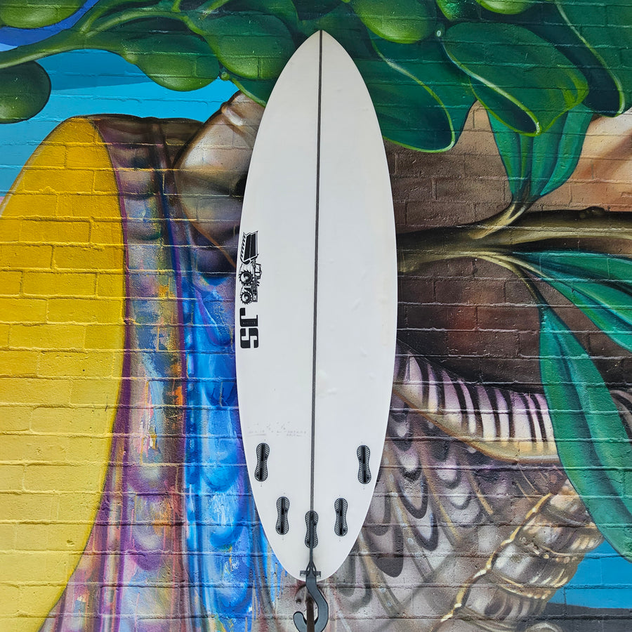 (#7721) JS Monsta 8 Round Tail 6'0" x 18 7/8" x 2 3/8" 28.L FCSII