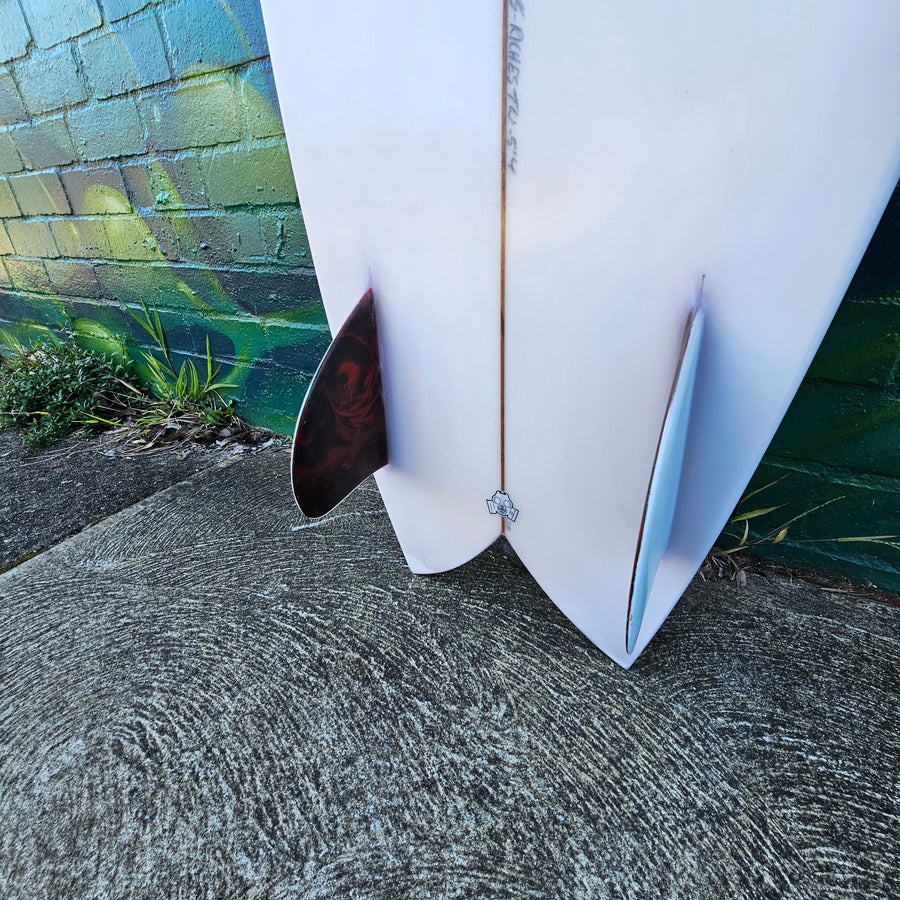 (#2790) Dead Kooks Riches RF 5'4" x 21" x 2 1/2" Glass In Fins