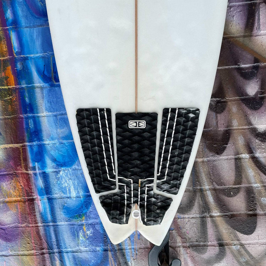 #1815 Gary McNeill Alien 5'10" x 18 3/4" x 2 1/4" Futures (fins inc.) Second Hand Surfboards Gary McNeill 